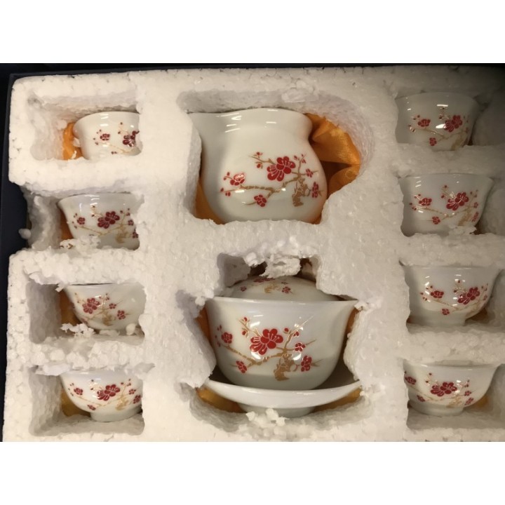 Red Flowers Tea Set